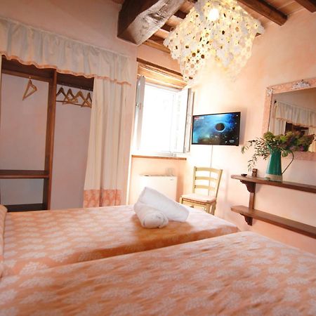 Agriturismo I Frati Paciano Eksteriør billede