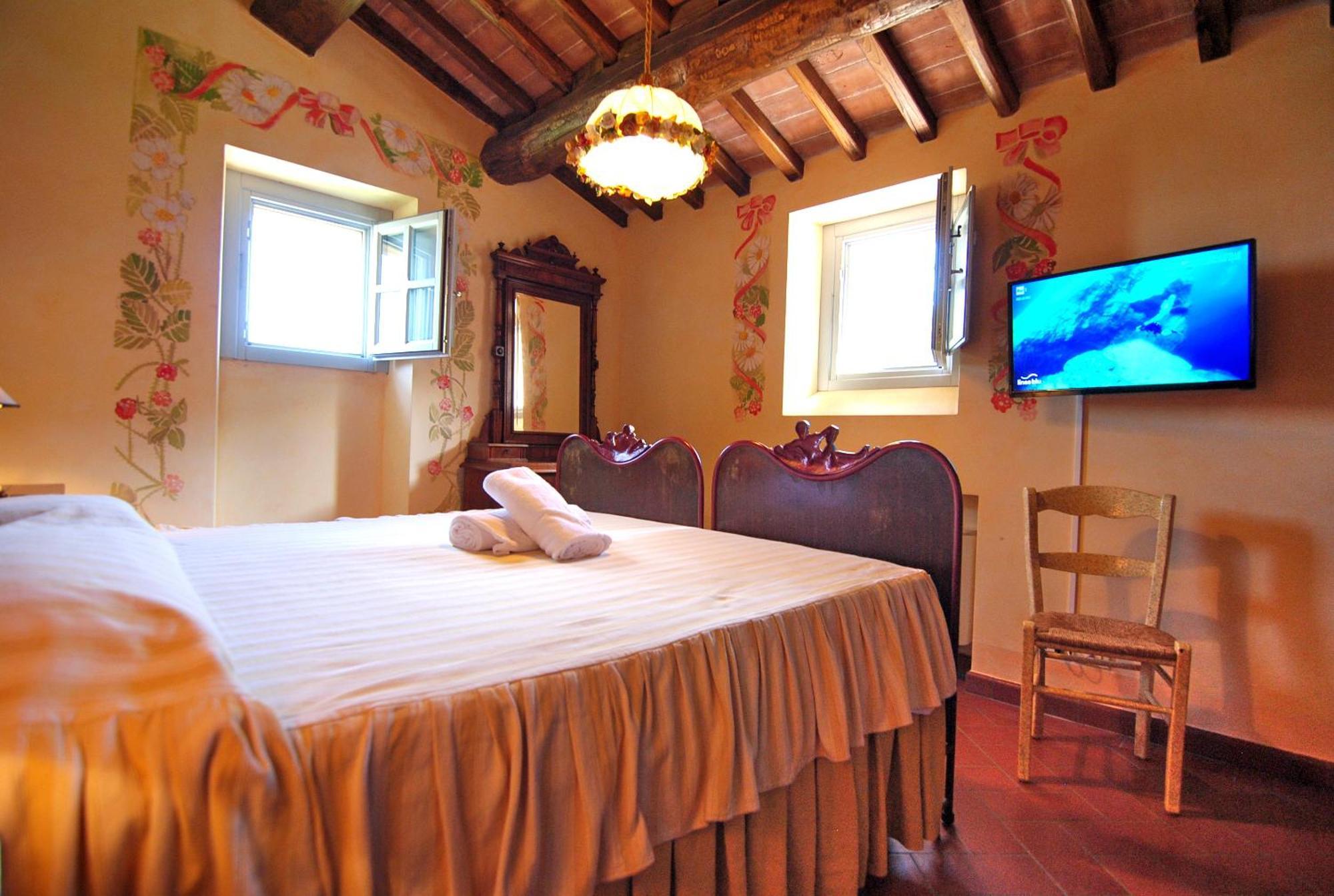 Agriturismo I Frati Paciano Eksteriør billede