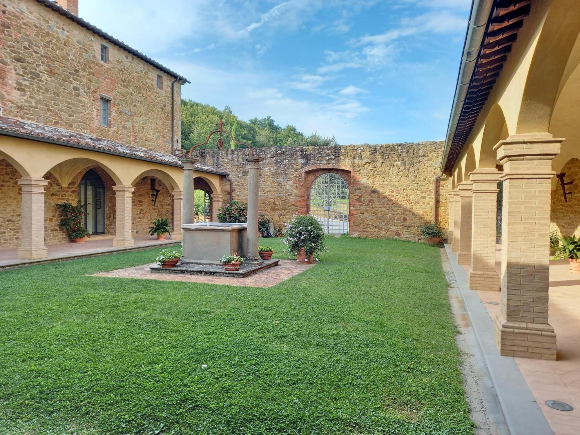 Agriturismo I Frati Paciano Eksteriør billede